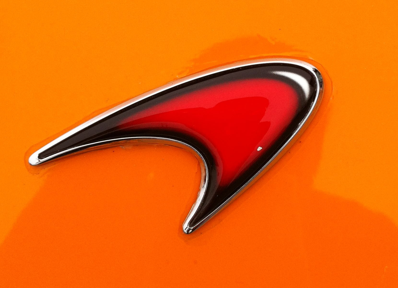 McLaren Symbol Wallpaper