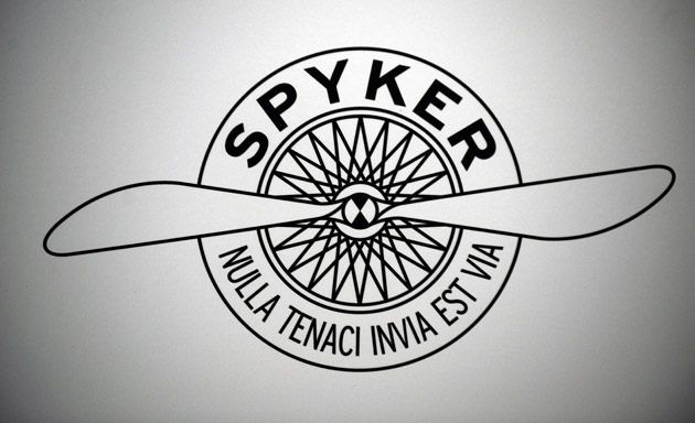 Spyker logo Wallpaper