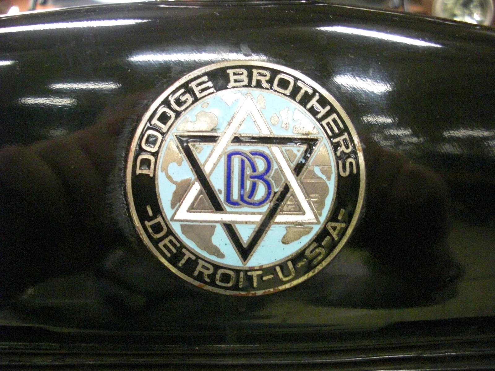 Dodge Brothers logo Wallpaper