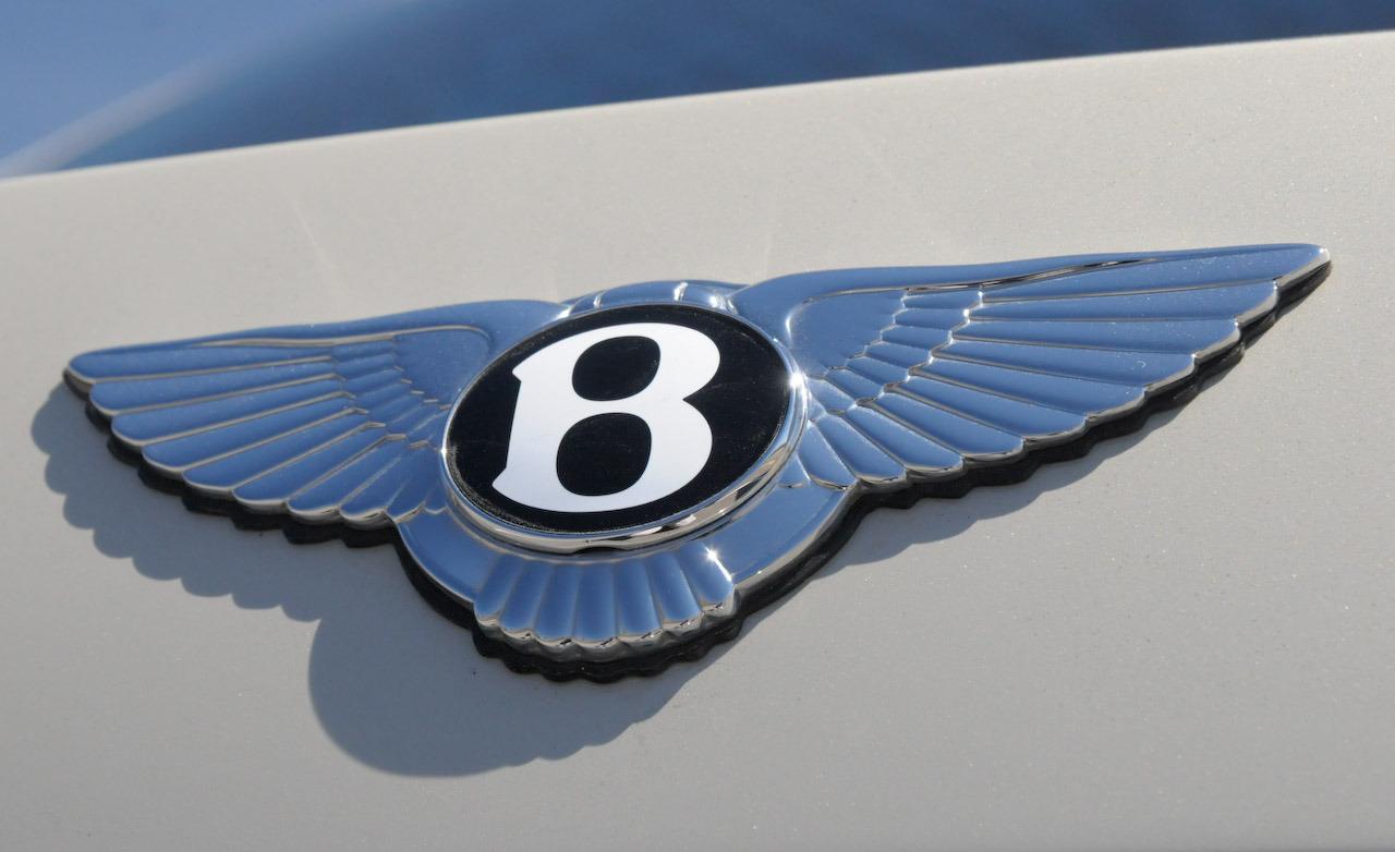 Bentley badge Wallpaper